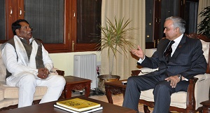 The Governor of Arunachal Pradesh Lt. Gen (Retd) Nirbhay Sharma with the Chairman of National Commission for Scheduled Tribes, Dr. Rameshwar Oraon at Raj Bhawan, Itanagar on 17th December 2014